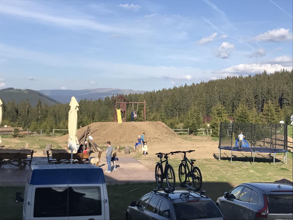 Poarta Raiului 호텔 Tău Bistra 외부 사진